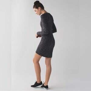 Lululemon &go Where-To Dress Long Sleeve Heathered‎ Size 2